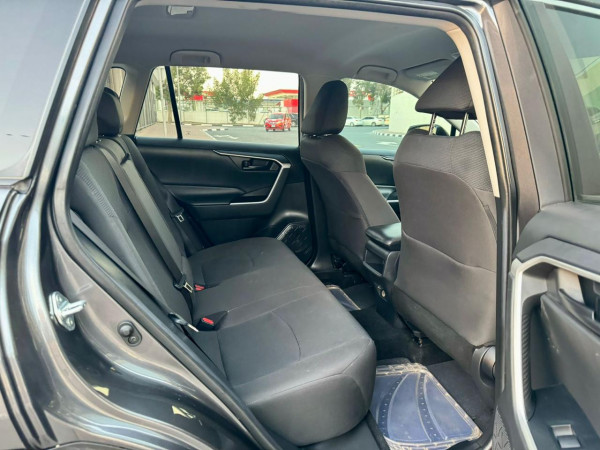 Toyota RAV4 2021 - Image 9