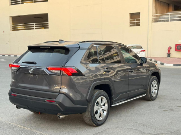 Toyota RAV4 2021 - Image 2