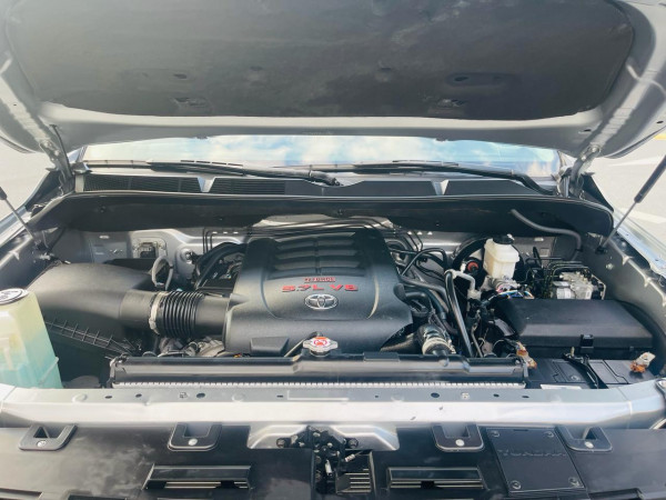 Toyota tundra 2020 - Image 5