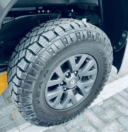Toyota Tacoma 2023 - Image 8