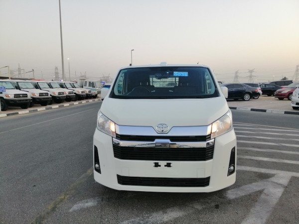 Toyota Hiace 2021