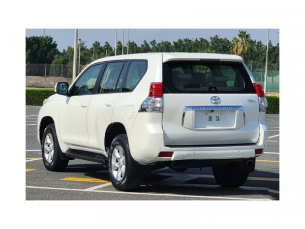 Toyota Land Cruiser Prado 2013 - Image 2
