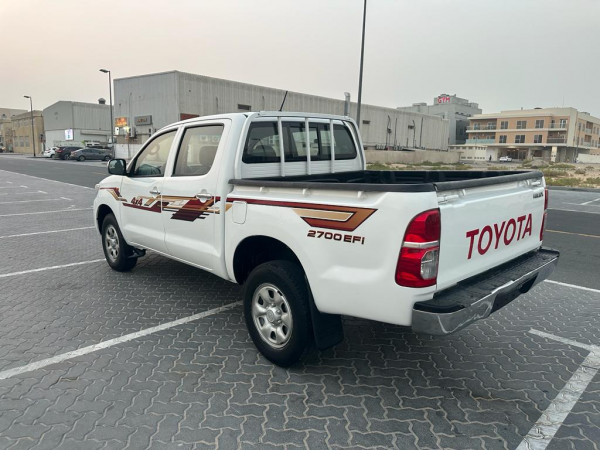 Toyota Hilux 2013 - Image 2