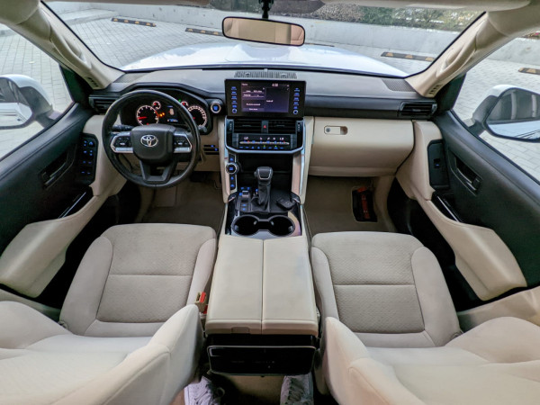 Toyota Land Cruiser 2022 - Image 11