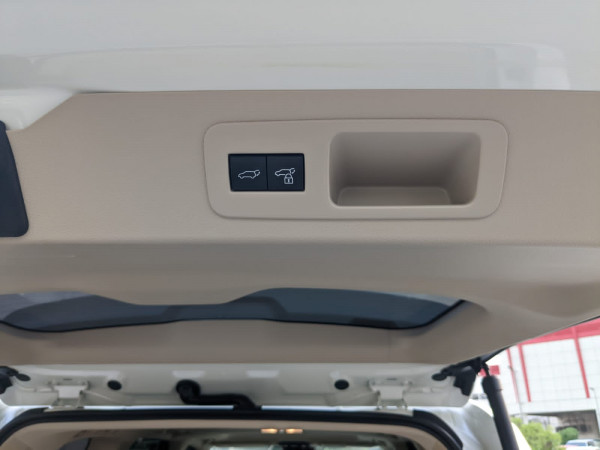 Toyota Land Cruiser 2023 - Image 14