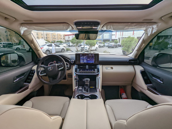 Toyota Land Cruiser 2023 - Image 15