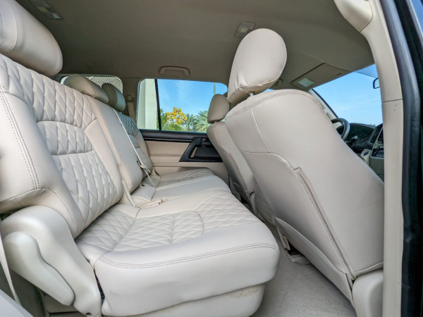 Toyota Land Cruiser 2020 - Image 8