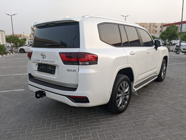 Toyota Land Cruiser 2023 - Image 3