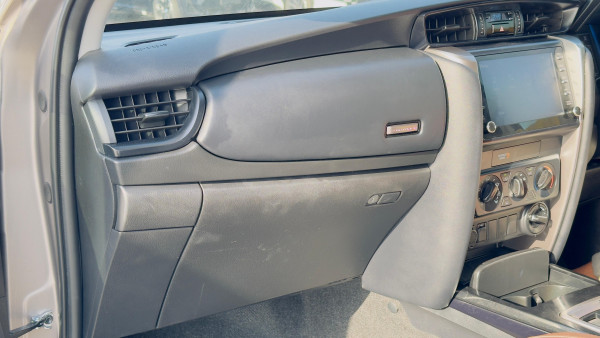 Toyota Fortuner 2023 - Image 32