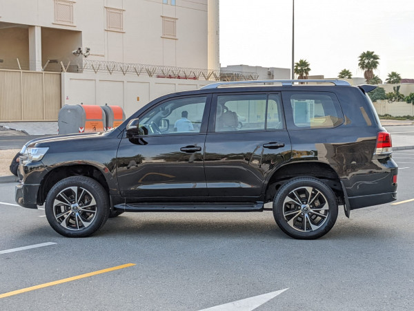 Toyota Land Cruiser 2020 - Image 2