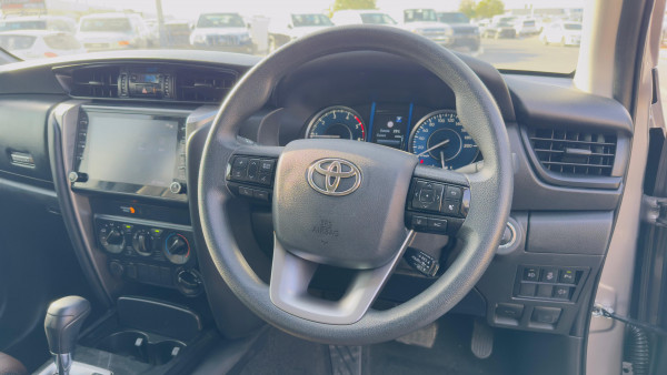 Toyota Fortuner 2023 - Image 43