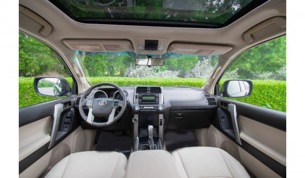 Toyota Land Cruiser Prado 2010 - Image 7