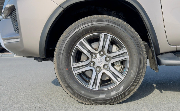 Toyota Fortuner 2023 - Image 7