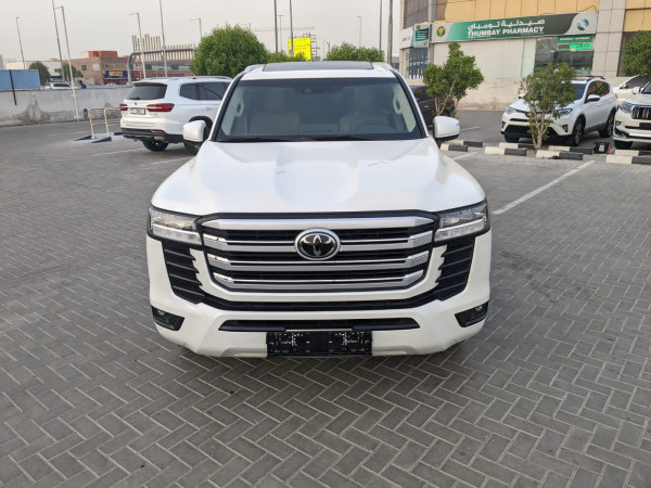 Toyota Land Cruiser 2023 - Image 8