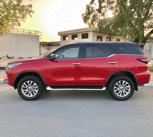 Toyota Fortuner 2022 - Image 8