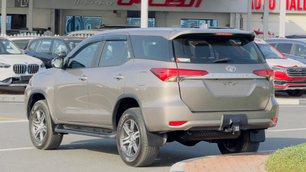 Toyota Fortuner 2023 - Image 9