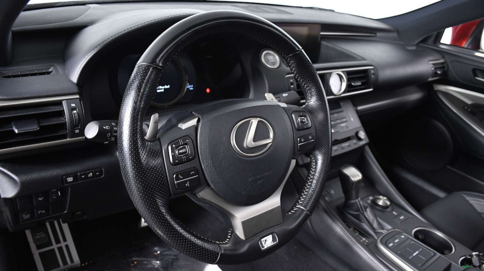 Lexus 2019 - Image 5