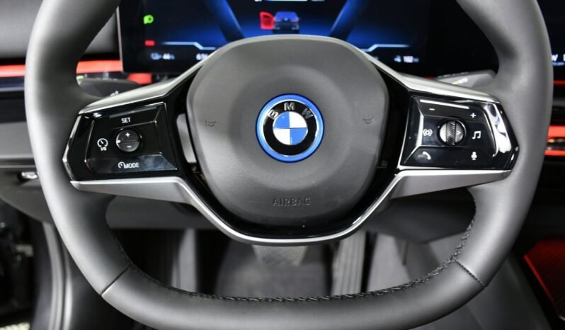 BMW 2025 - Image 2
